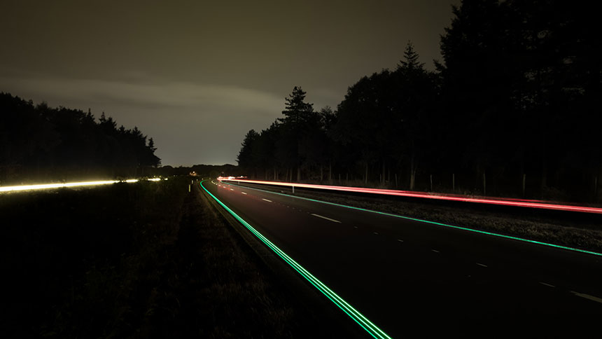 Road Glow in the dark signs