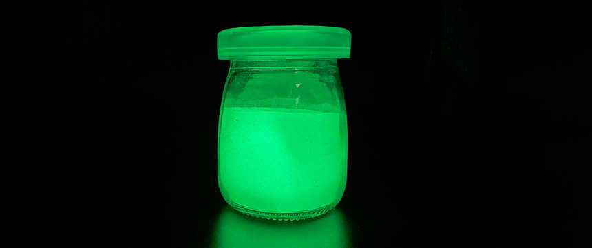Photoluminescent pigments