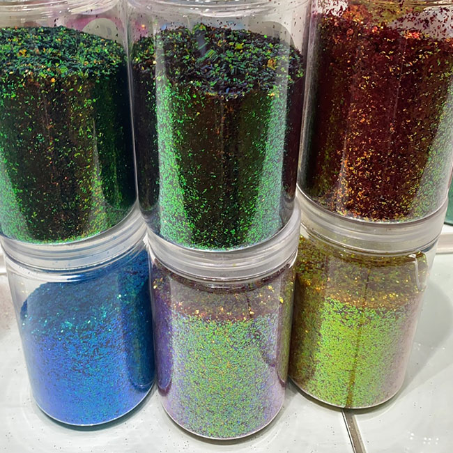 Chameleon glitter