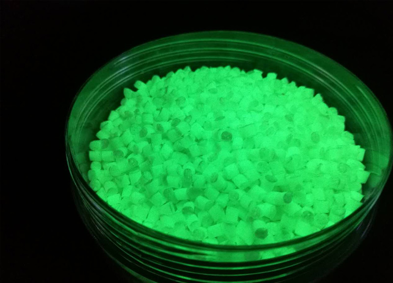 Luminous principle of luminous masterbatch
